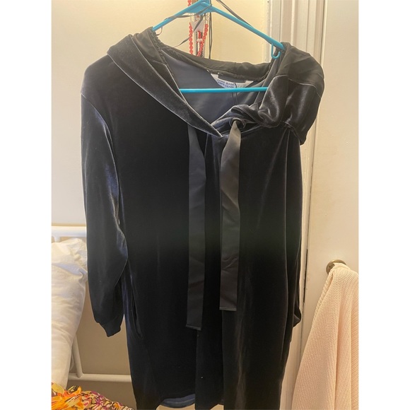 Zara Velour Hoodie - Picture 7 of 10